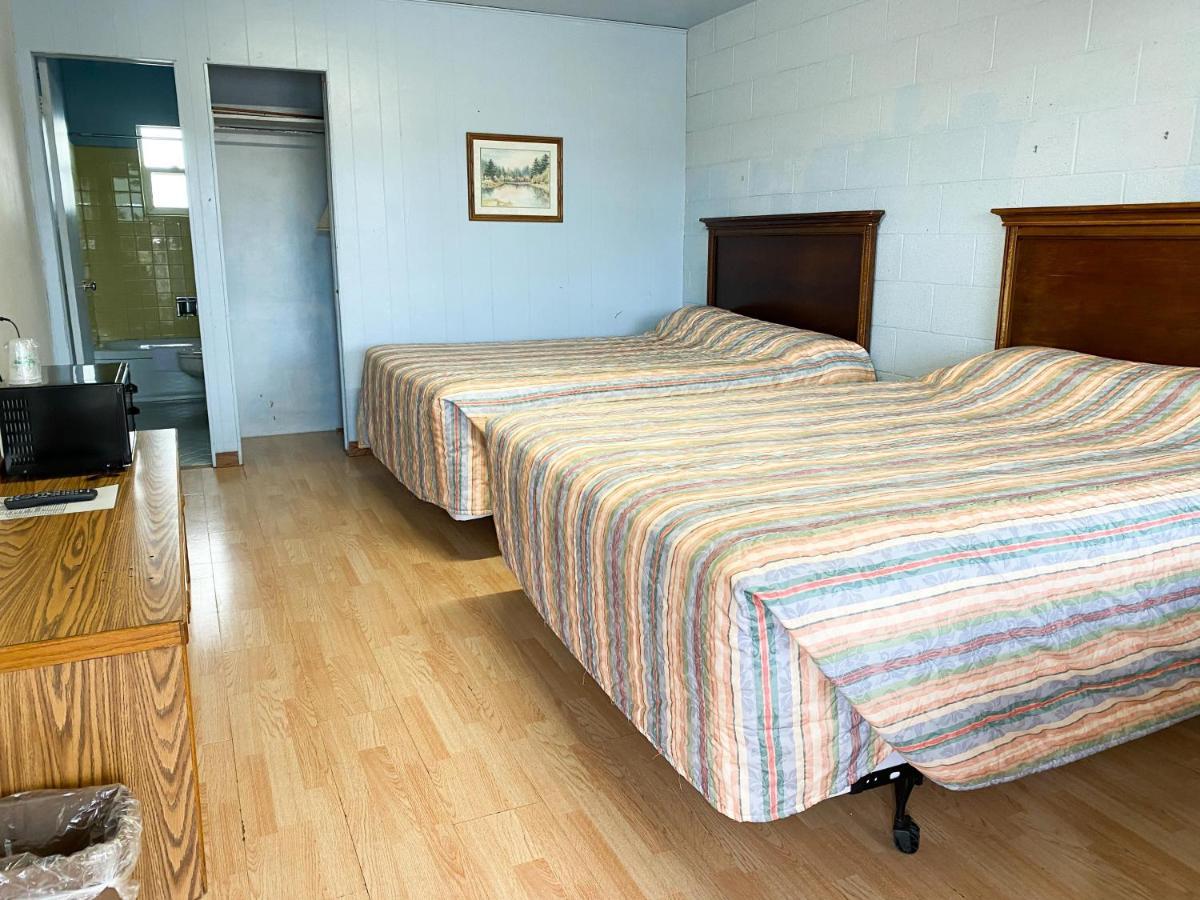 Guest Ranch Motel Cheyenne Bagian luar foto