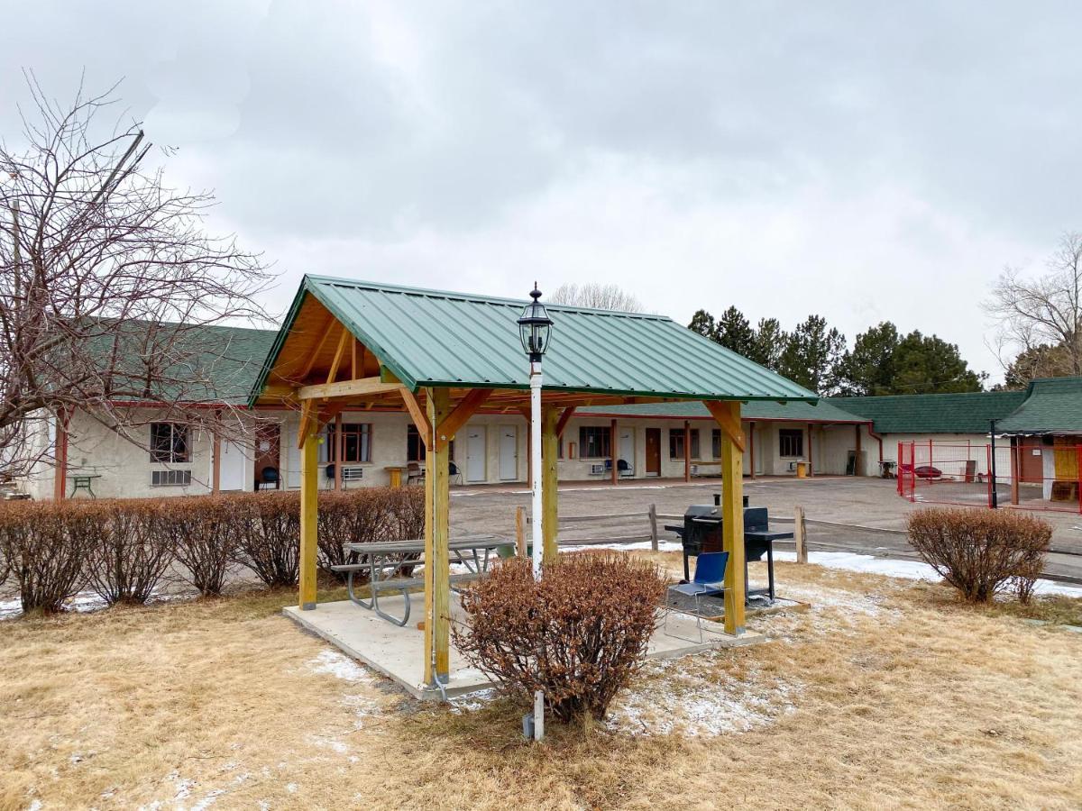 Guest Ranch Motel Cheyenne Bagian luar foto